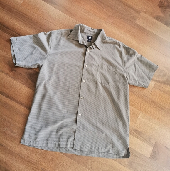 Guess short sleeve button down shirt - Picture 3 of 4